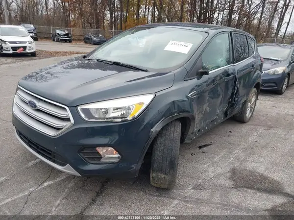 1FMCU0GD5KUB97930 2019 FORD ESCAPE - Image 2