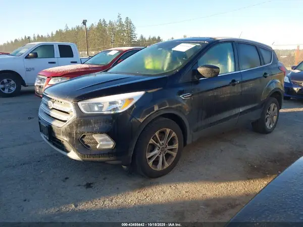 1FMCU0GD5KUC06139 2019 FORD ESCAPE - Image 2