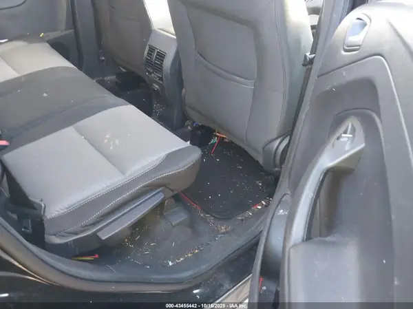 1FMCU0GD5KUC06139 2019 FORD ESCAPE - Image 8