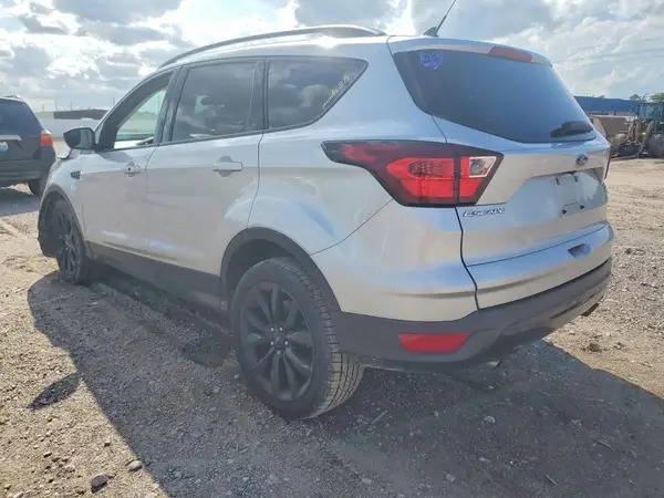 1FMCU0GD5KUC09882 2019 FORD ESCAPE - Image 2