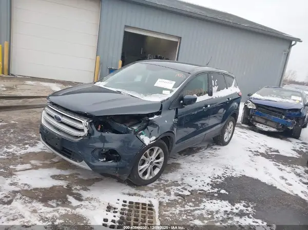 1FMCU0GD5KUC22647 2019 FORD ESCAPE - Image 2