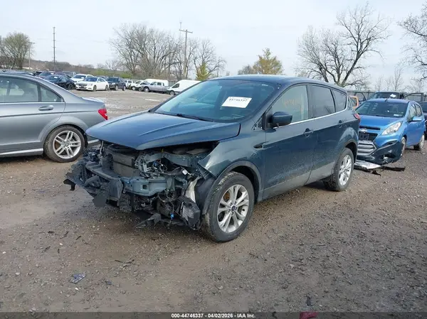 1FMCU0GD5KUC48777 2019 FORD ESCAPE - Image 2