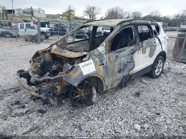 1FMCU0GD6HUA38228 2017 FORD ESCAPE - Image 2