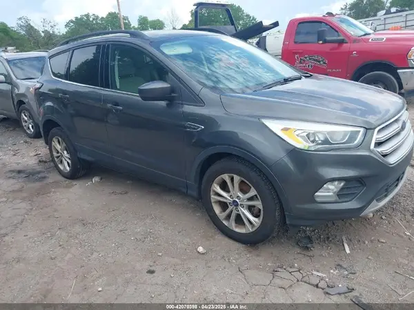 1FMCU0GD6HUA45583 2017 FORD ESCAPE - Image 1