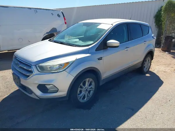 1FMCU0GD6HUA82830 2017 FORD ESCAPE - Image 2