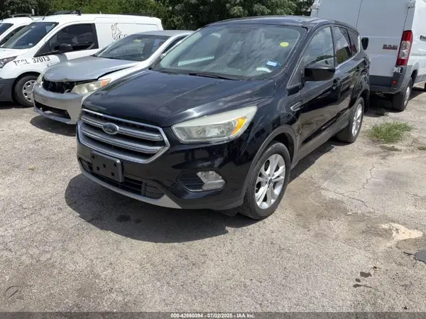 1FMCU0GD6HUB01697 2017 FORD ESCAPE - Image 2