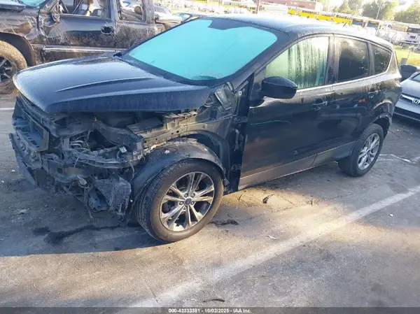 1FMCU0GD6HUB03692 2017 FORD ESCAPE - Image 2
