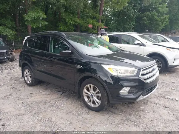 1FMCU0GD6HUB23215 2017 FORD ESCAPE - Image 1