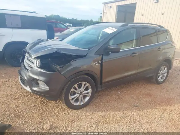 1FMCU0GD6HUB26017 2017 FORD ESCAPE - Image 2