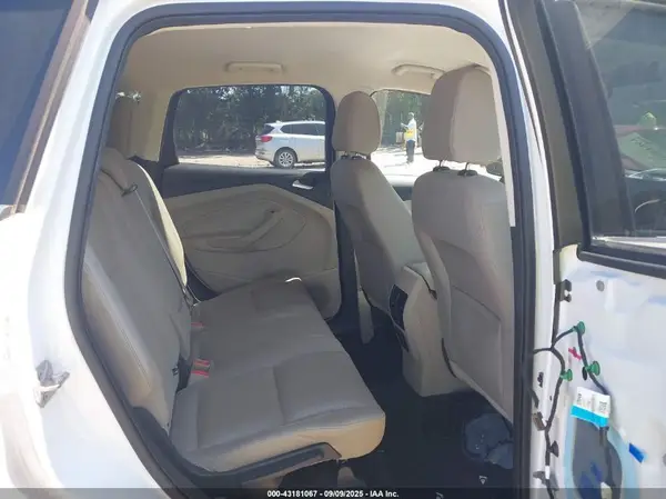 1FMCU0GD6HUB45991 2017 FORD ESCAPE - Image 8