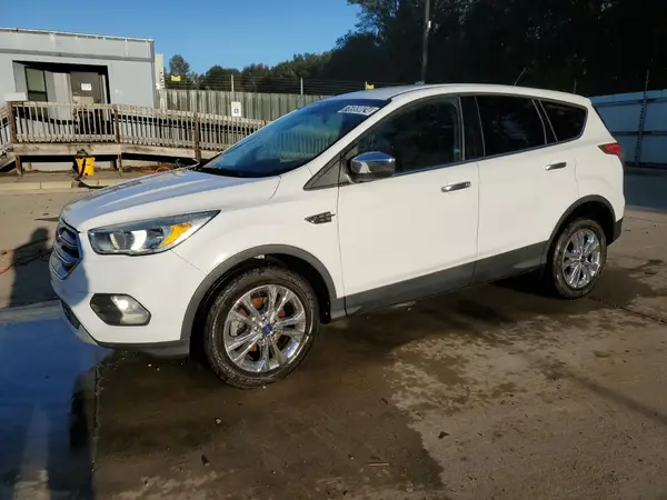 1FMCU0GD6HUB61818 2017 FORD ESCAPE - Image 1