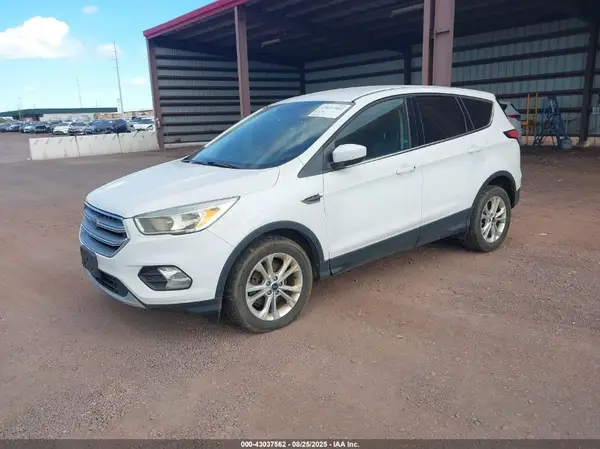 1FMCU0GD6HUB83155 2017 FORD ESCAPE - Image 2