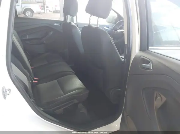 1FMCU0GD6HUB83155 2017 FORD ESCAPE - Image 8