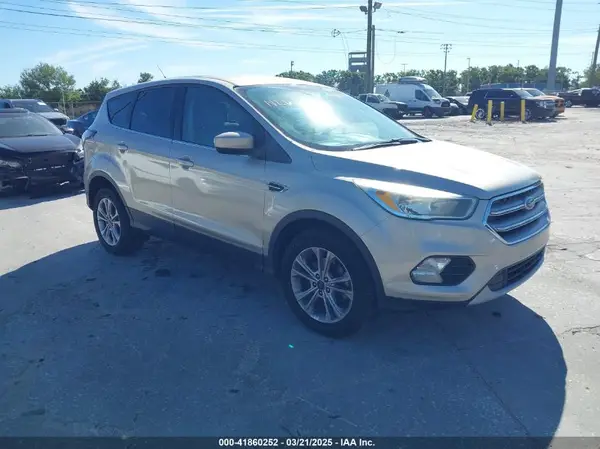 1FMCU0GD6HUB96648 2017 FORD ESCAPE - Image 1