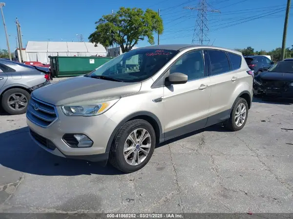 1FMCU0GD6HUB96648 2017 FORD ESCAPE - Image 2