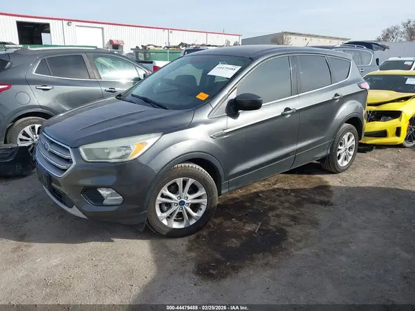 1FMCU0GD6HUC17479 2017 FORD ESCAPE - Image 2