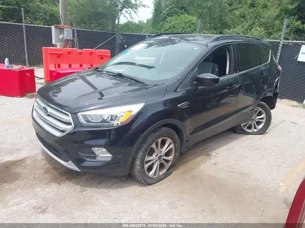 1FMCU0GD6HUC33200 2017 FORD ESCAPE - Image 2