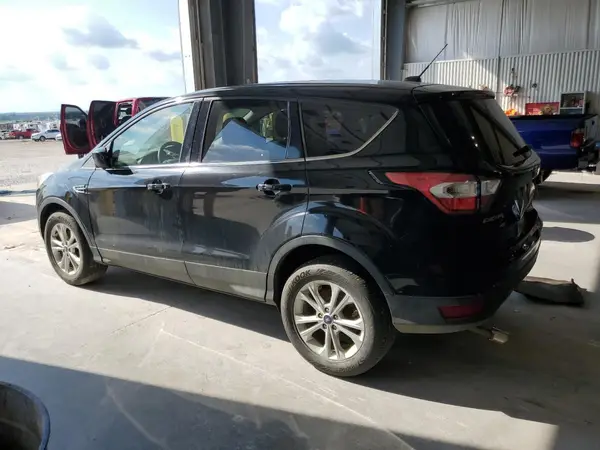 1FMCU0GD6HUC35495 2017 FORD ESCAPE - Image 2