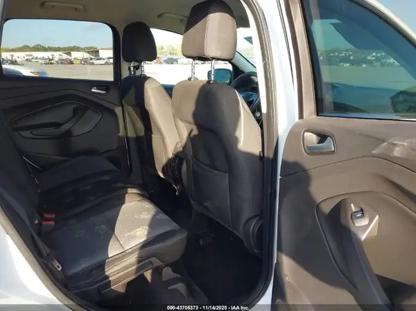 1FMCU0GD6HUC43564 2017 FORD ESCAPE - Image 8