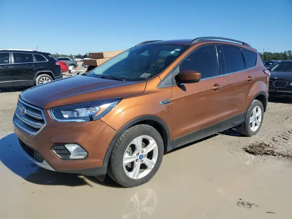 1FMCU0GD6HUC61109 2017 FORD ESCAPE - Image 1