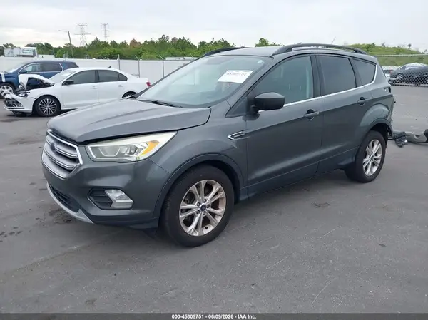 1FMCU0GD6HUC68142 2017 FORD ESCAPE - Image 2
