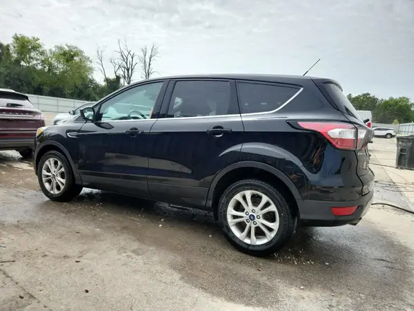 1FMCU0GD6HUC77360 2017 FORD ESCAPE - Image 2