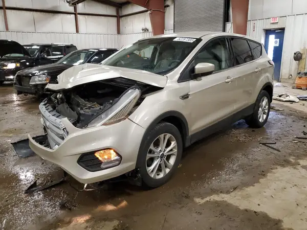 1FMCU0GD6HUC94417 2017 FORD ESCAPE - Image 1