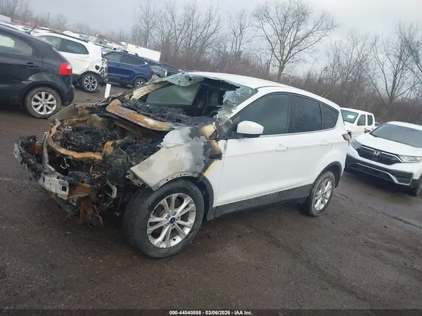 1FMCU0GD6HUC97852 2017 FORD ESCAPE - Image 2