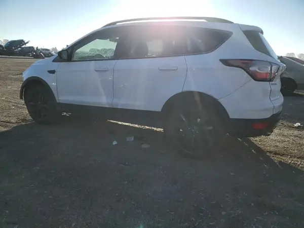 1FMCU0GD6HUD13953 2017 FORD ESCAPE - Image 2