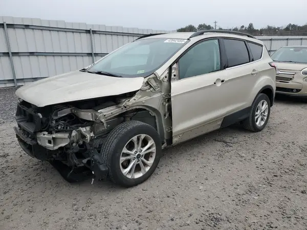 1FMCU0GD6HUD44572 2017 FORD ESCAPE - Image 1
