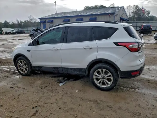 1FMCU0GD6HUD51098 2017 FORD ESCAPE - Image 2