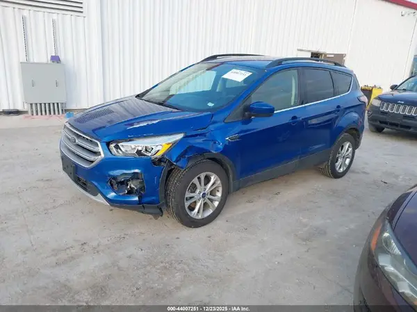 1FMCU0GD6HUD51523 2017 FORD ESCAPE - Image 2