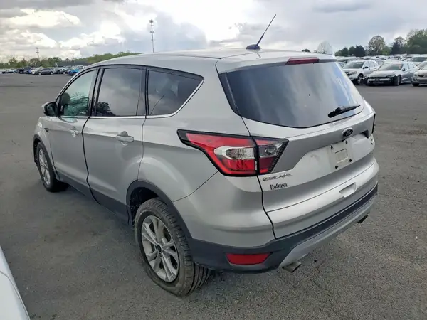 1FMCU0GD6HUD71772 2017 FORD ESCAPE - Image 2