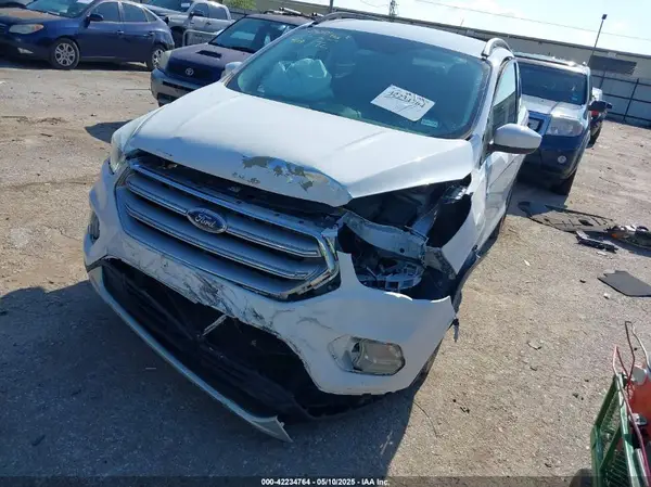 1FMCU0GD6HUE24938 2017 FORD ESCAPE - Image 2