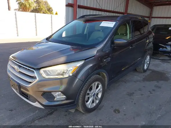 1FMCU0GD6HUE56224 2017 FORD ESCAPE - Image 2