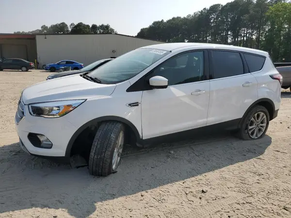 1FMCU0GD6HUE56644 2017 FORD ESCAPE - Image 1