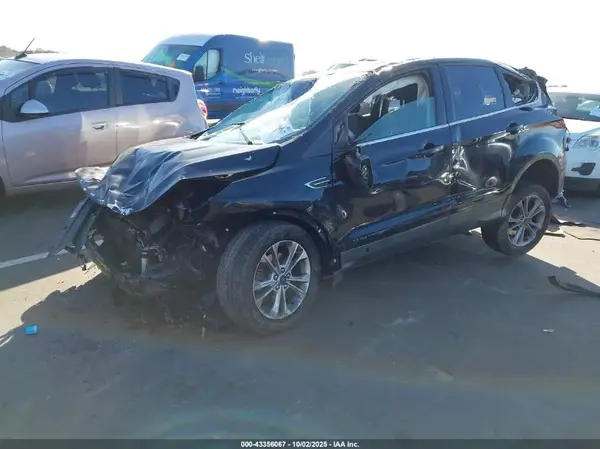 1FMCU0GD6HUE75565 2017 FORD ESCAPE - Image 2