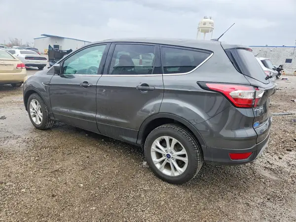 1FMCU0GD6HUE88137 2017 FORD ESCAPE - Image 2