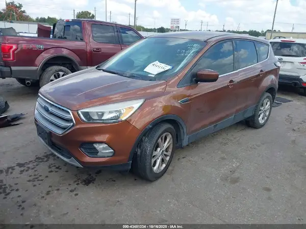 1FMCU0GD6HUE93998 2017 FORD ESCAPE - Image 2