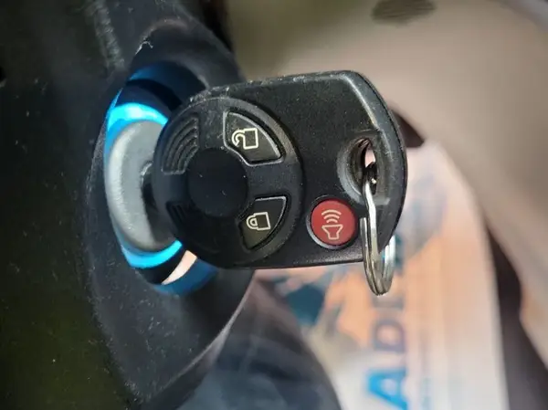 1FMCU0GD6HUE97114 2017 FORD ESCAPE - Image 2