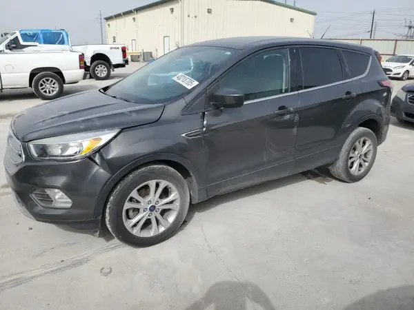 1FMCU0GD6HUF05261 2017 FORD ESCAPE - Image 1