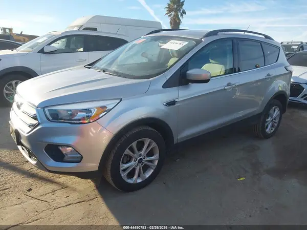 1FMCU0GD6JUA75771 2018 FORD ESCAPE - Image 2