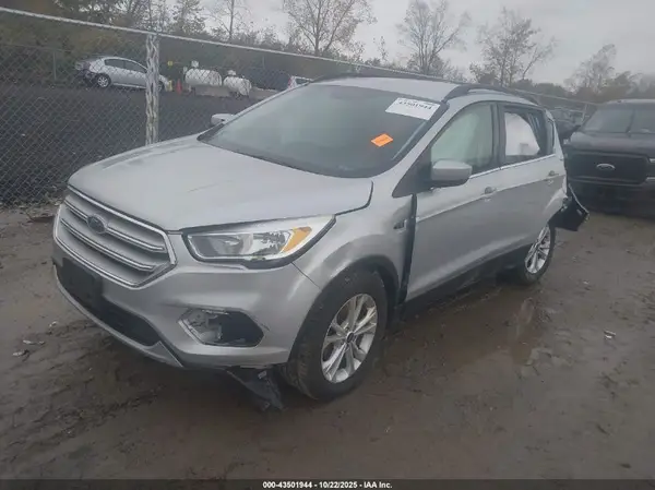 1FMCU0GD6JUB09191 2018 FORD ESCAPE - Image 2