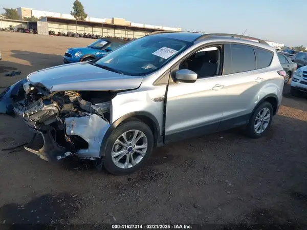 1FMCU0GD6JUB17551 2018 FORD ESCAPE - Image 2