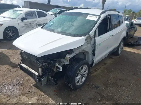 1FMCU0GD6JUB47021 2018 FORD ESCAPE - Image 2