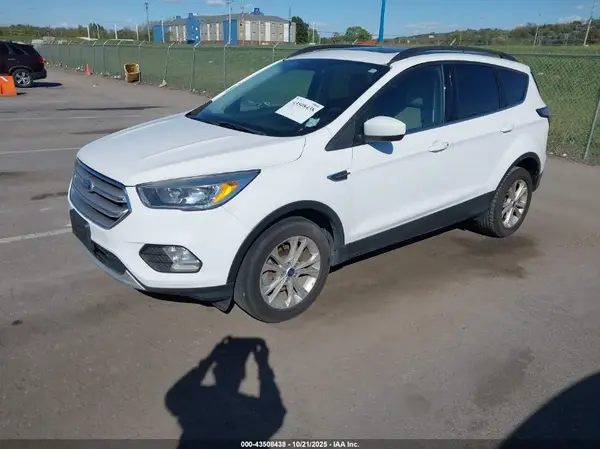1FMCU0GD6JUB75384 2018 FORD ESCAPE - Image 2