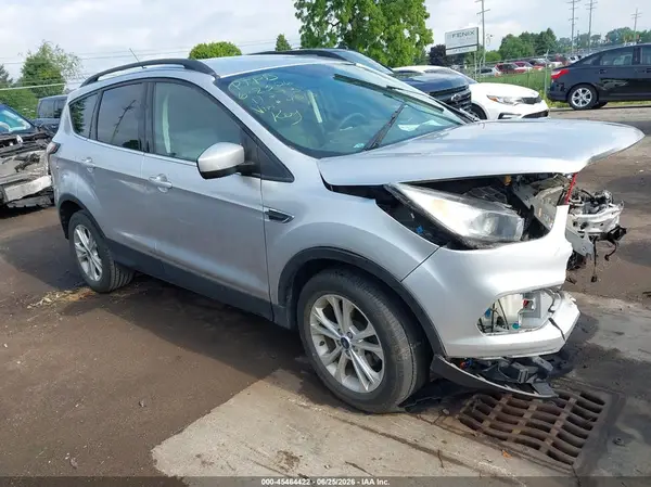 1FMCU0GD6JUC04513 2018 FORD ESCAPE - Image 1