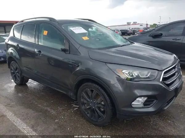 1FMCU0GD6JUC07234 2018 FORD ESCAPE - Image 1