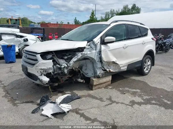 1FMCU0GD6JUC15947 2018 FORD ESCAPE - Image 2