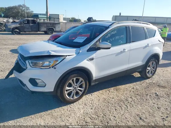 1FMCU0GD6JUC37186 2018 FORD ESCAPE - Image 2